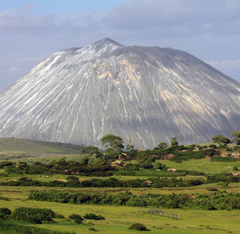 Mt.Oldonyo.Lengai (1)